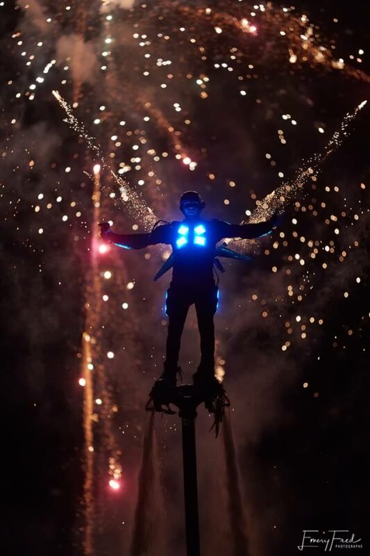 flyboard pyrotechnie mise en lumiere