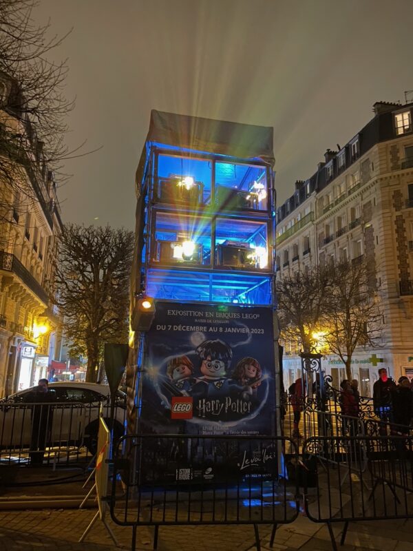 Installation d'une cabine de projection